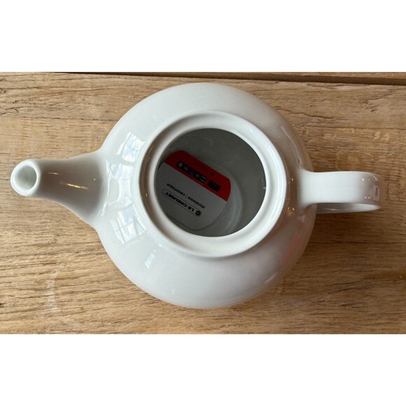 NEW Le Creuset Stoneware Classic Traditional Teapot 1.4 quart 1.3 liters White - Picture 7 of 12